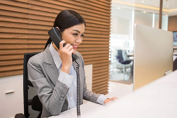Recepcionista terceirizada em Santos